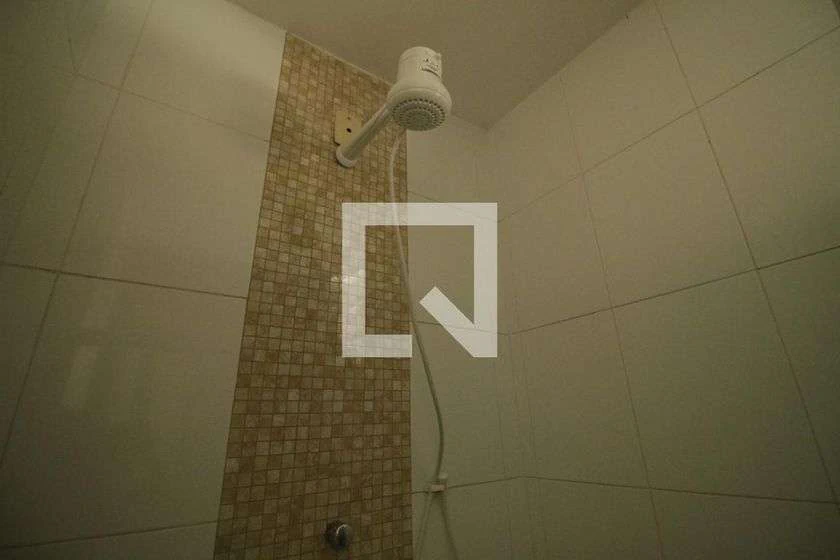 Casa de 381 m² com 7 quartos, 4 banheiros e jardim — photo 9