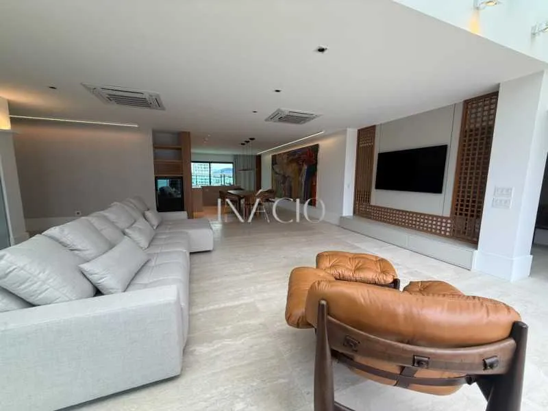 Water view in a 4-bedroom apartment, 380 m² — photo 25