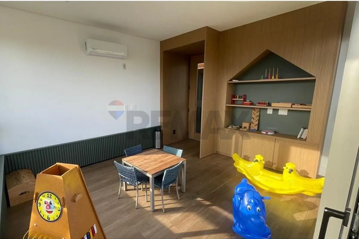 4 quartos e janelas do piso ao teto: apartamento de 235 m² — photo 2