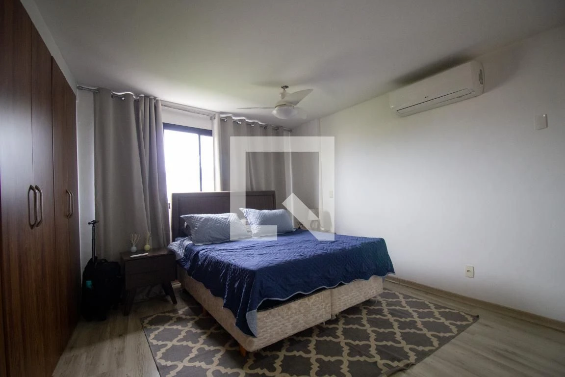 Furnished apartment with 3 en-suite bedrooms — photo 14