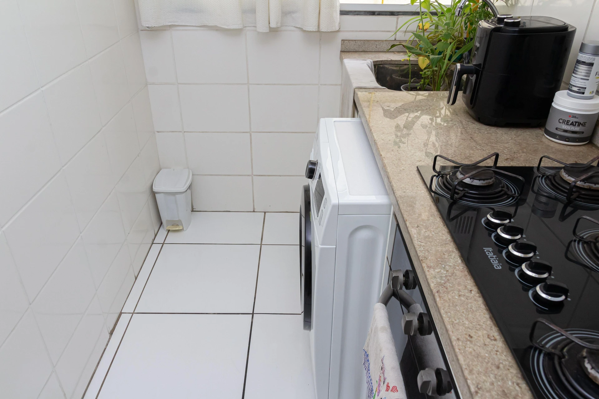 Apartamento mobiliado de 2 quartos em condomínio com piscina — photo 17