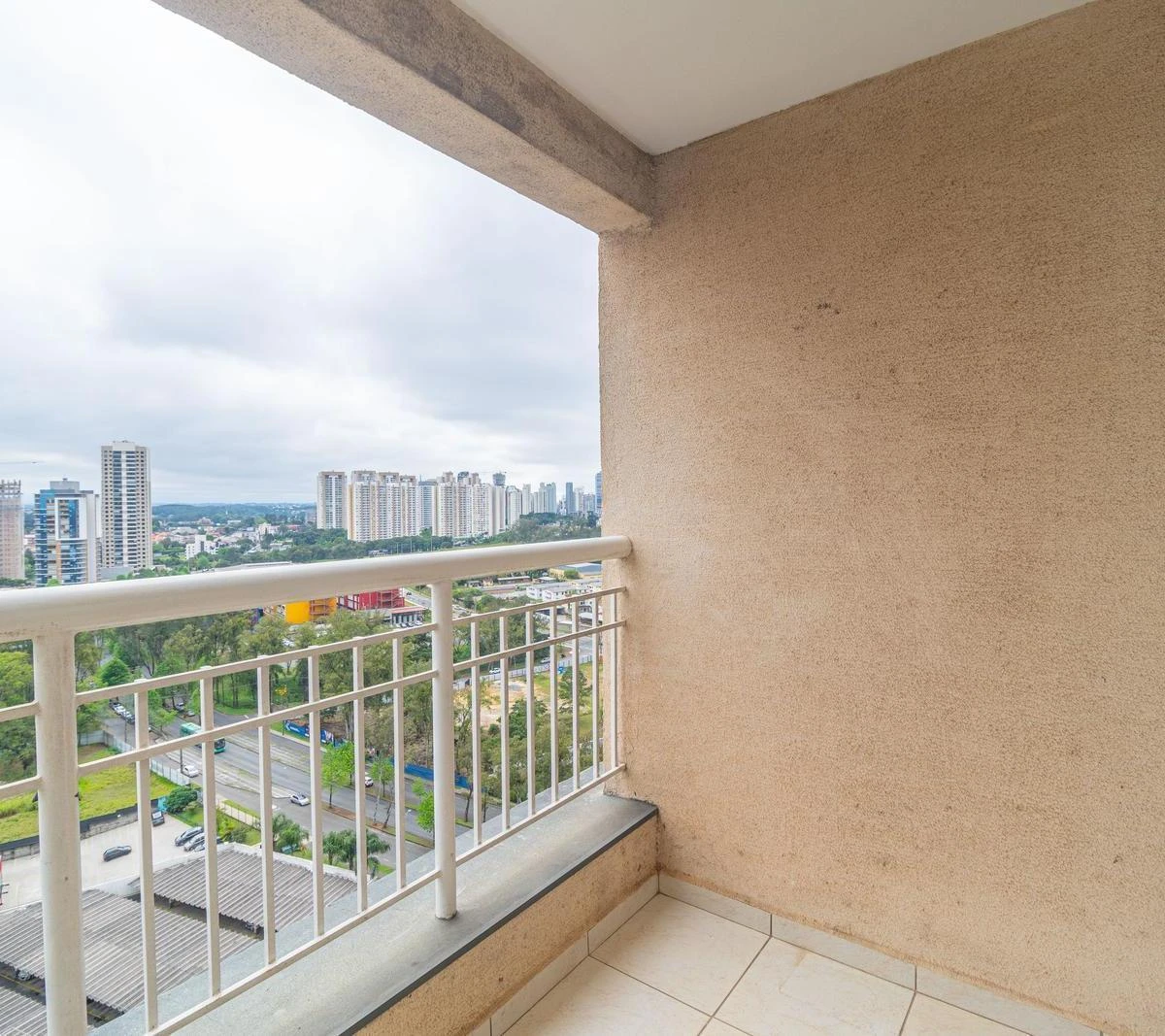 2-bedroom apartment with a washing machine in Curitiba — photo 19