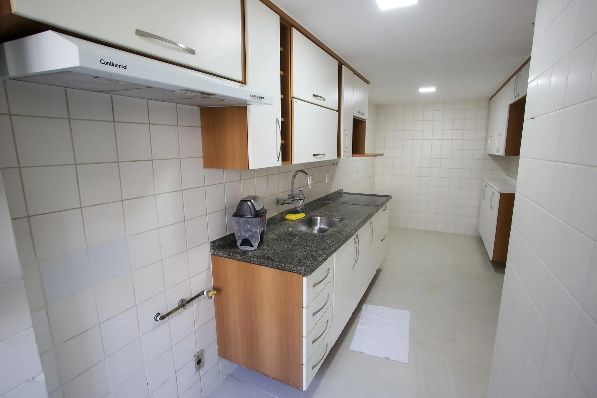 3-bedroom apartment in a building with a sauna — photo 26