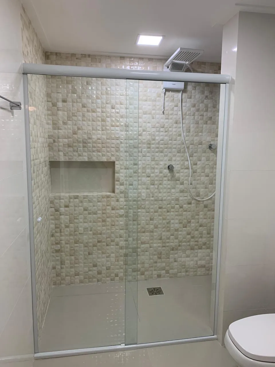 2-bedroom apartment in a building with a pool — photo 6