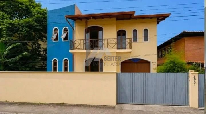 2-bedroom, 140 m² house in Florianópolis