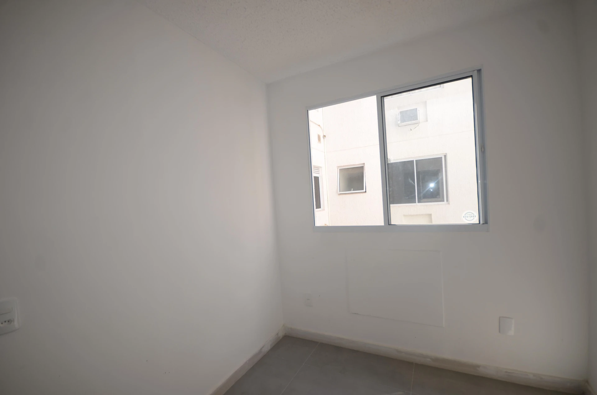Unfurnished apartment with 2 bedrooms and 1 parking space — photo 20