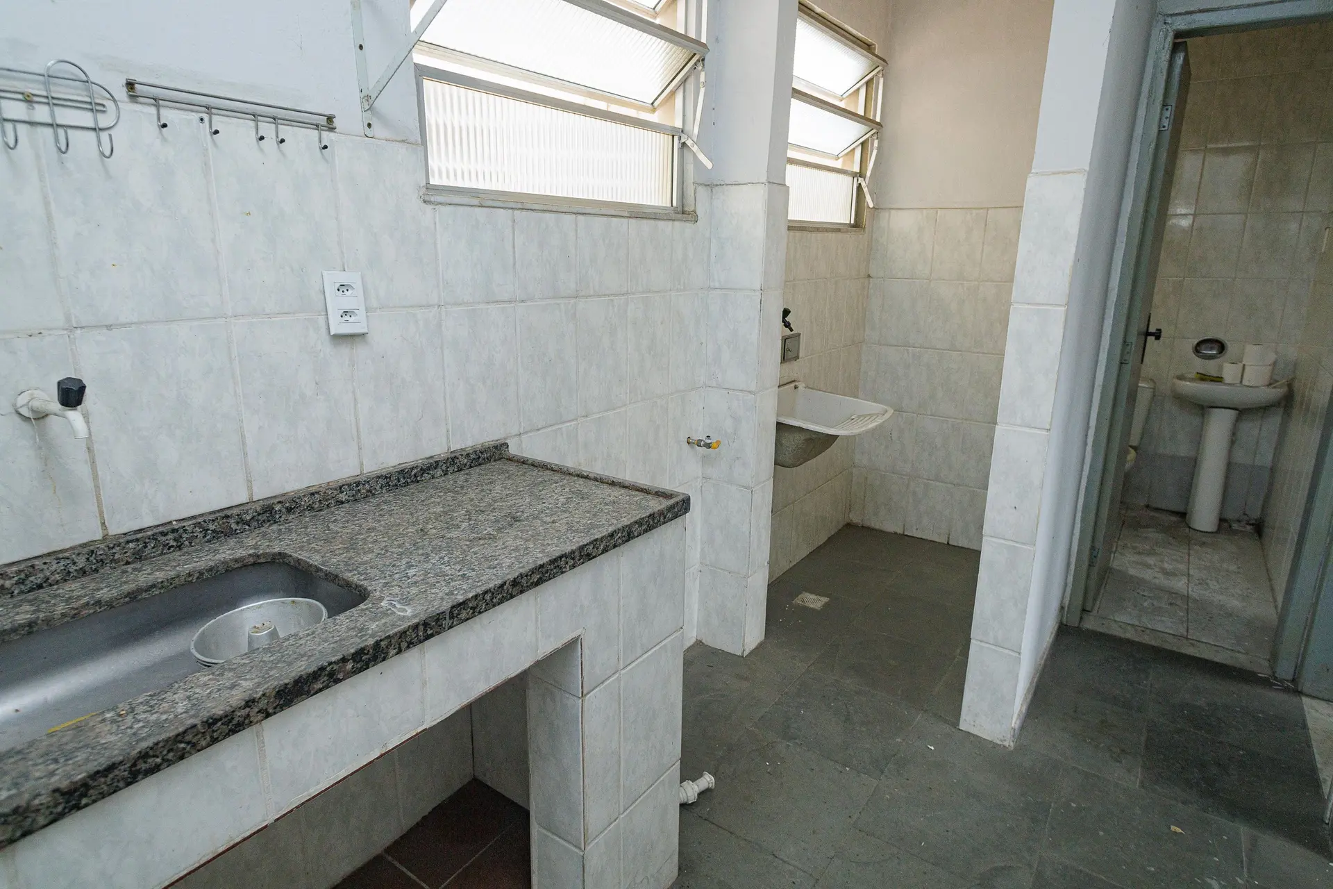 Apartamento para alugar com 2 quartos e cozinha separada — photo 5