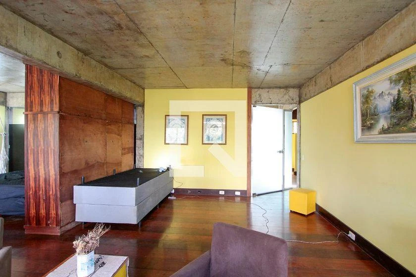 Bathtub in a one-bedroom apartment, 109 m² — photo 8