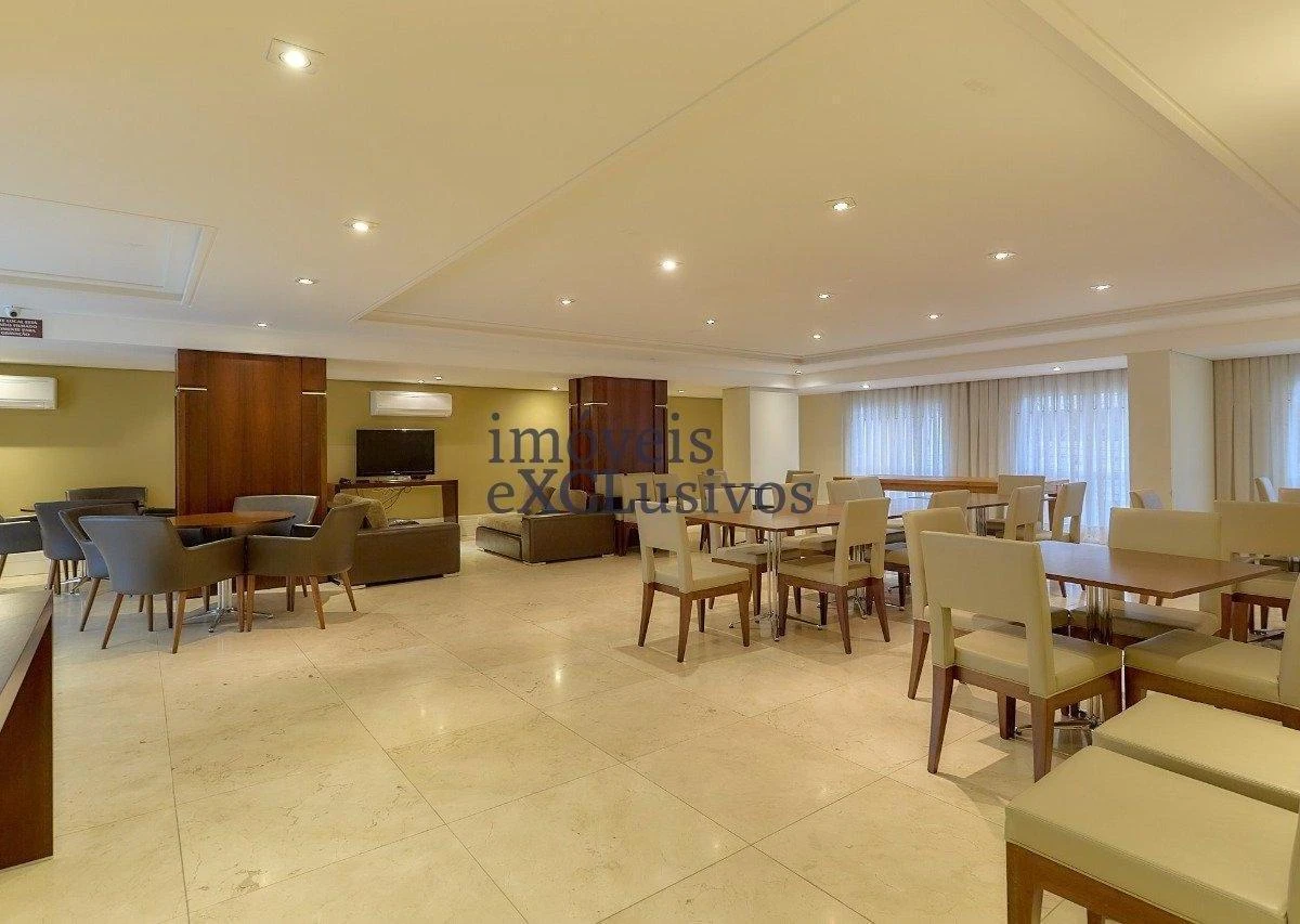 Furnished 240 m² apartment with 3 en-suites — photo 50