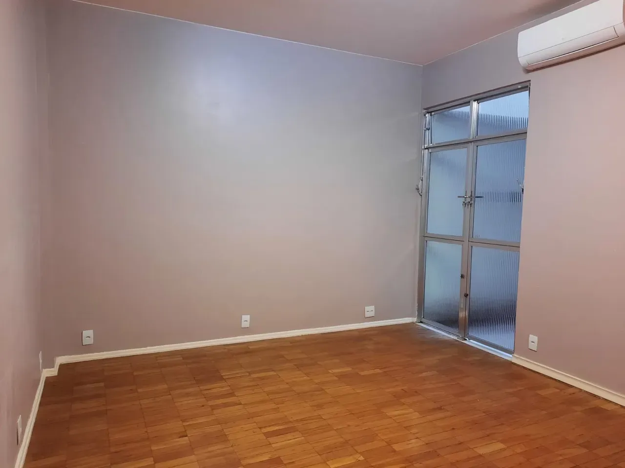 Квартира на 2-му поверсі з дерев'яною підлогою або ламінатом — photo 8