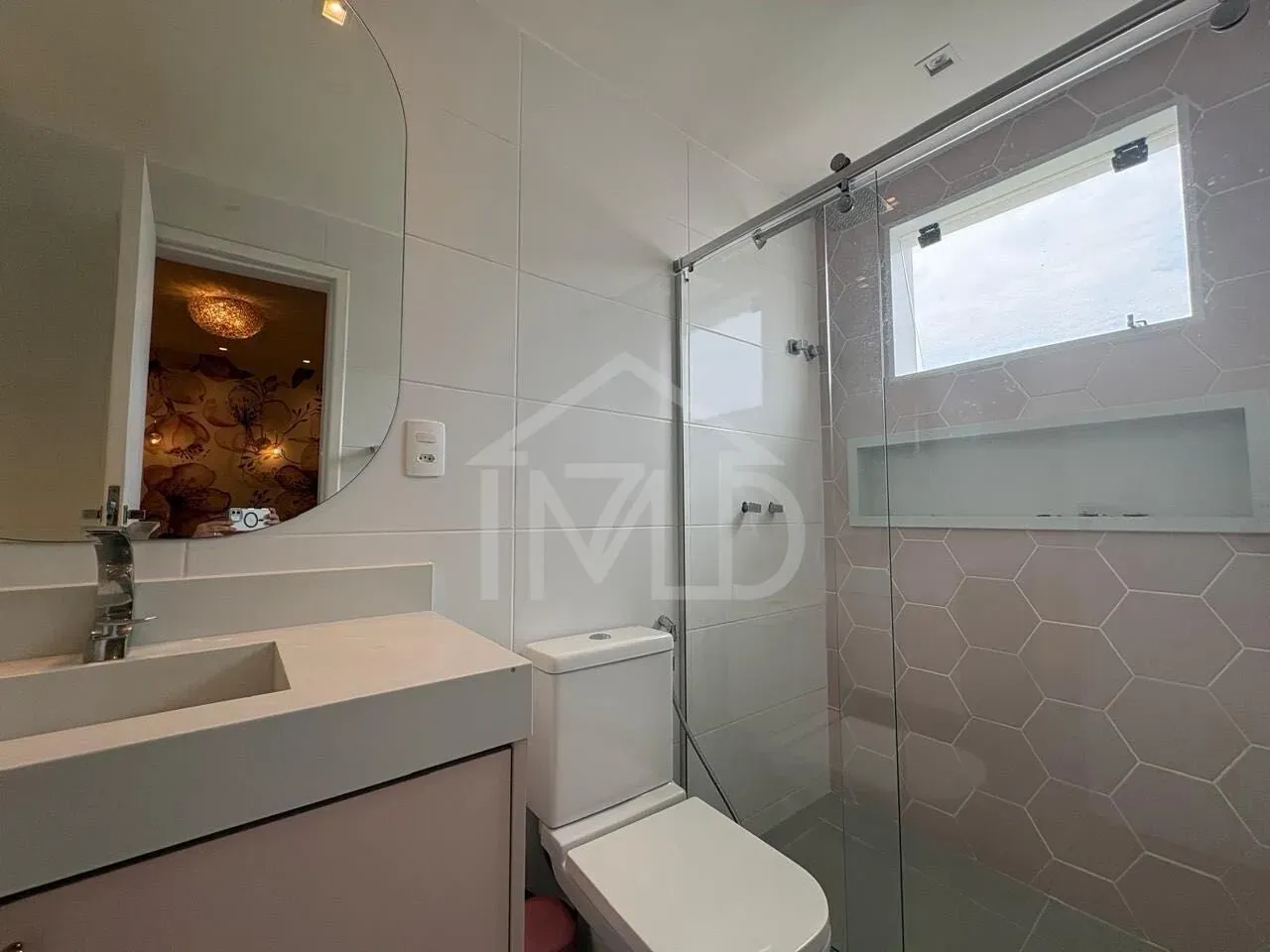 House with 3 suites, pool, 300 m² and 2 parking spots — photo 35