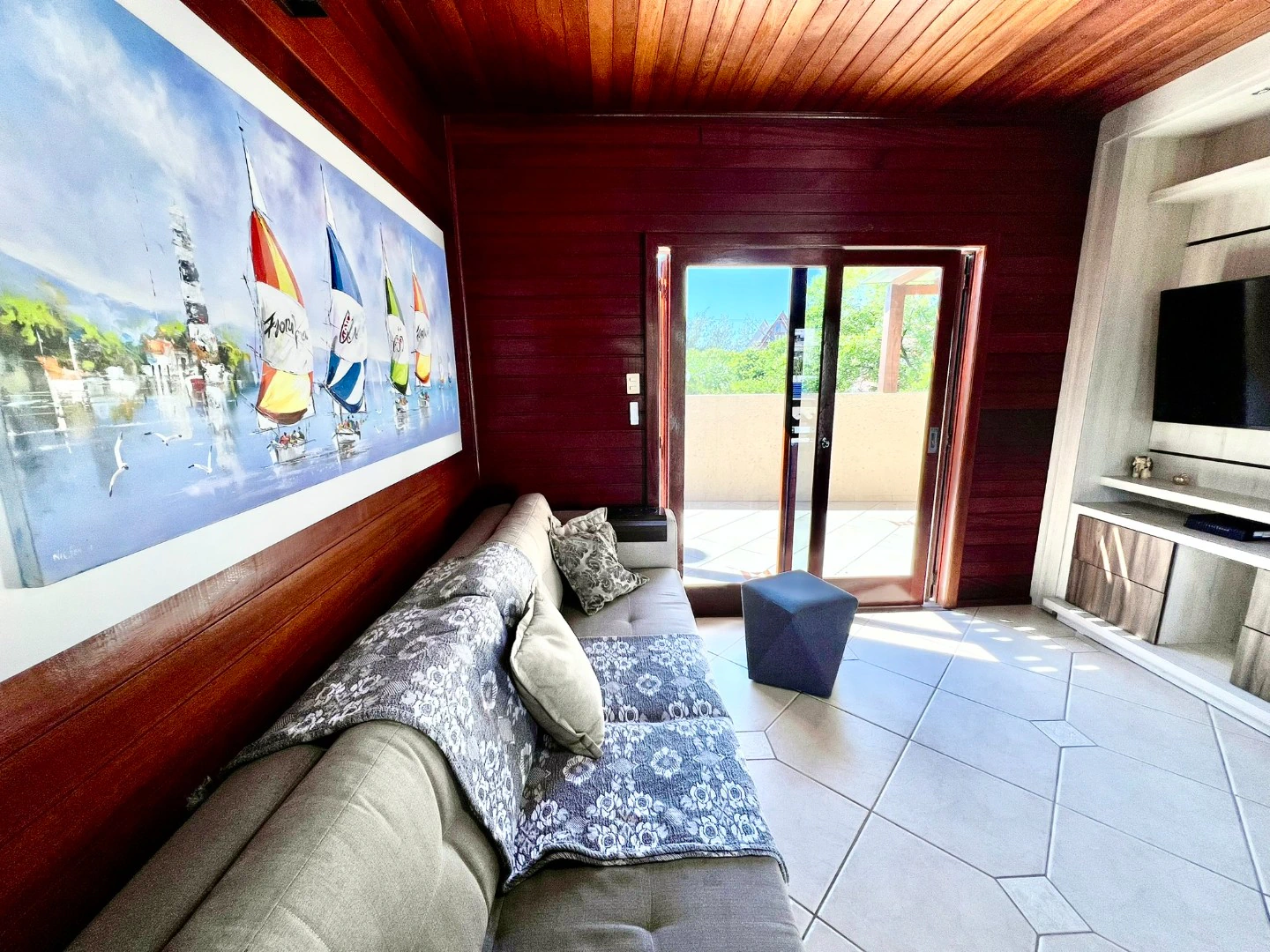 Будинок 265 м² із садом та власним басейном — photo 24