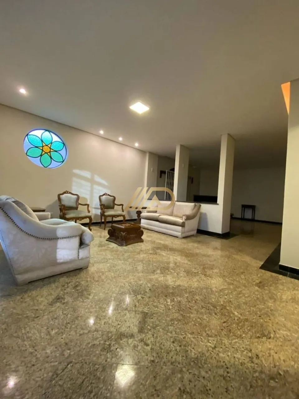 House with 4 bedrooms, 3 baths and 4 parking spots, 607 m² — photo 8