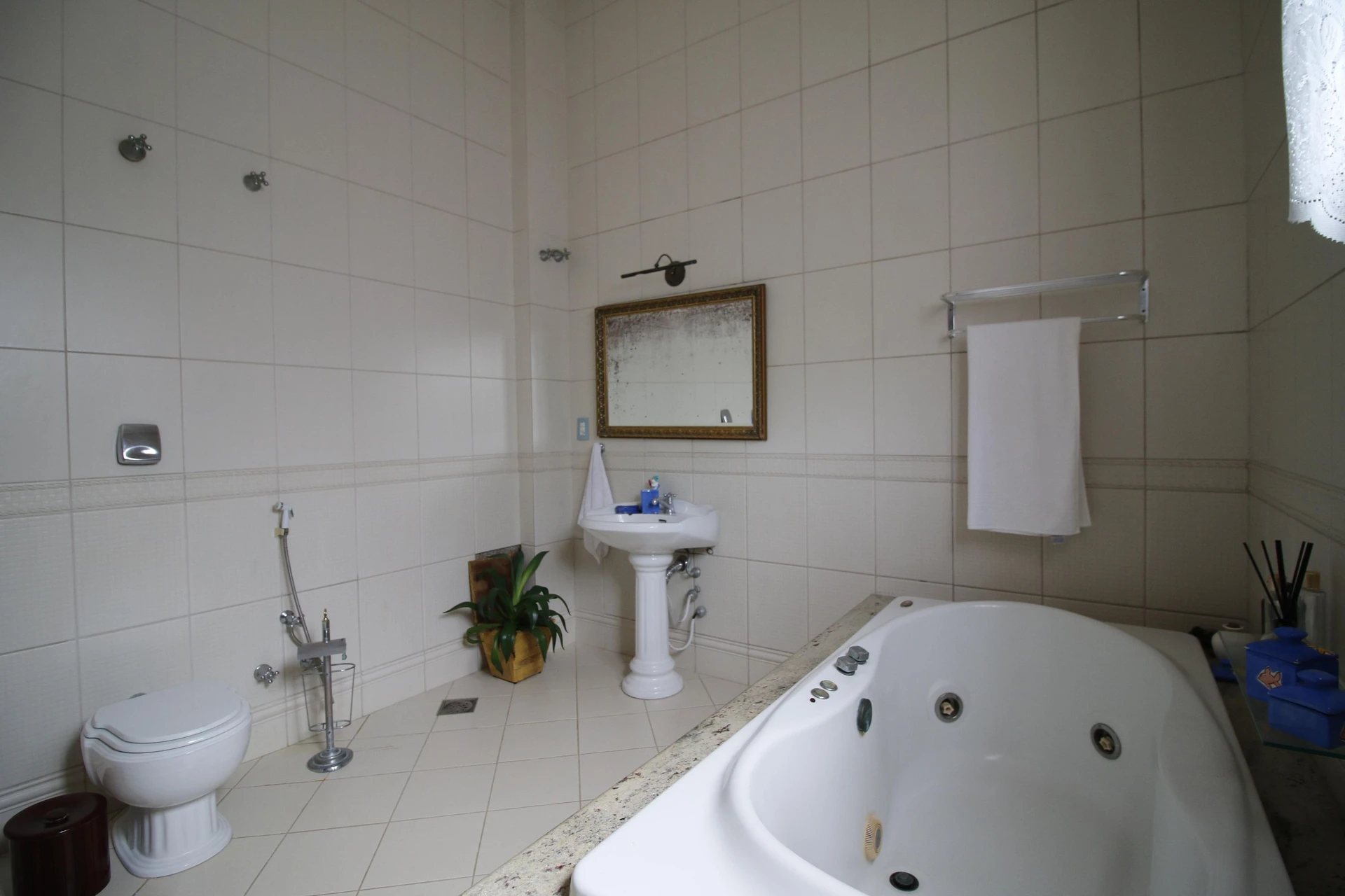 Furnished house, 700 m², with a jacuzzi — photo 56