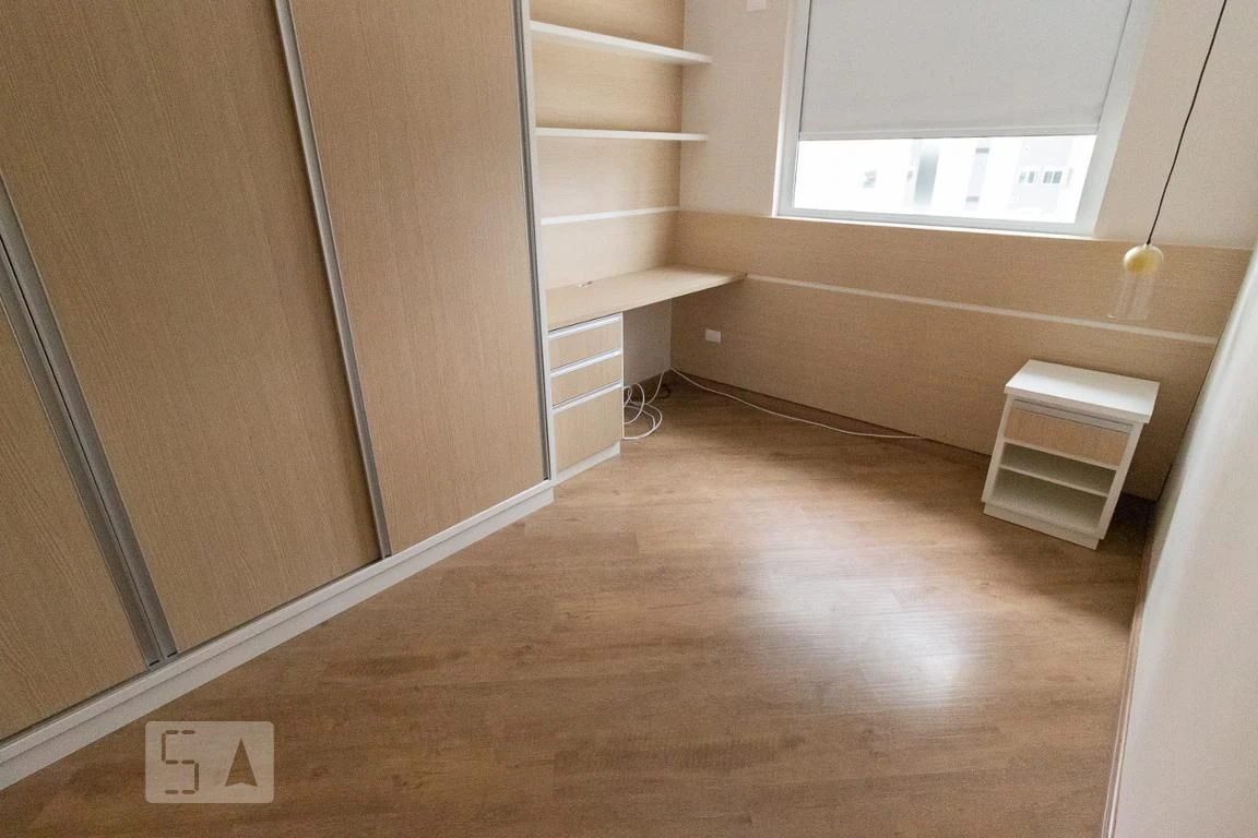 Bathtub in a 4-bedroom apartment, 255 m² — photo 16