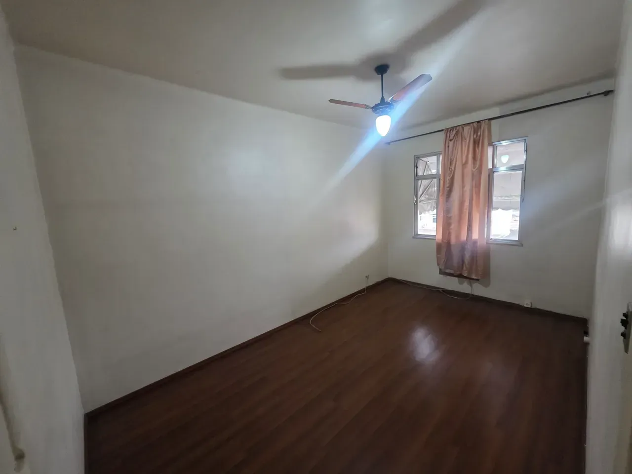 Apartment, 90 m², with wood or laminate floors — photo 10