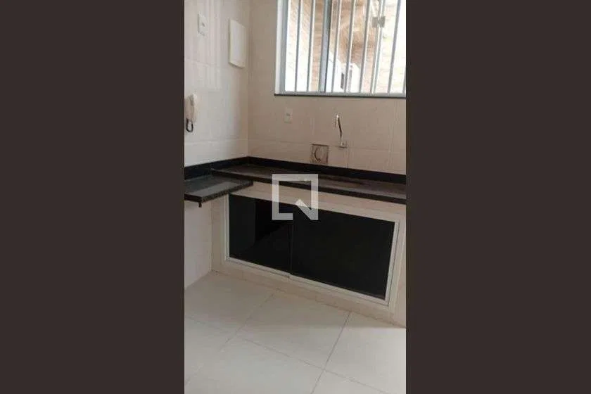 Casa con 2 dormitorios y 1 baño, 80 m² — photo 2