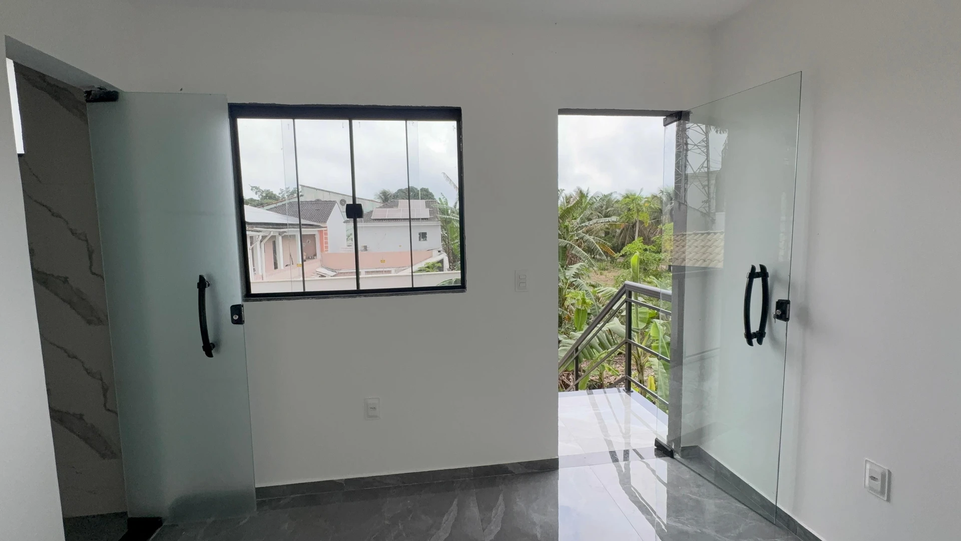 House, 350 m², with a garden — photo 24