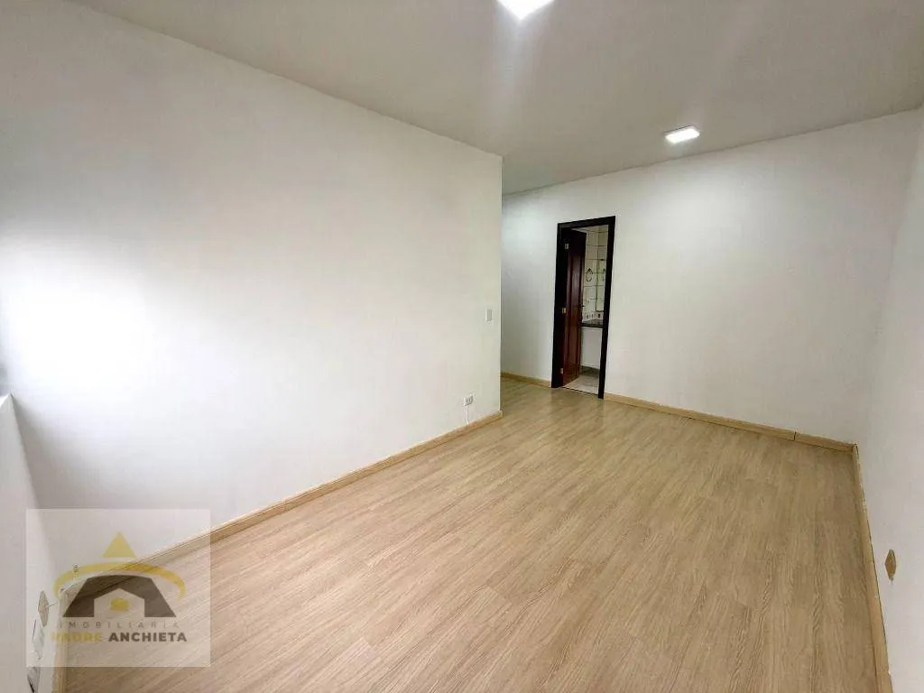 Apartamento de 3 dormitorios con balcón — photo 15