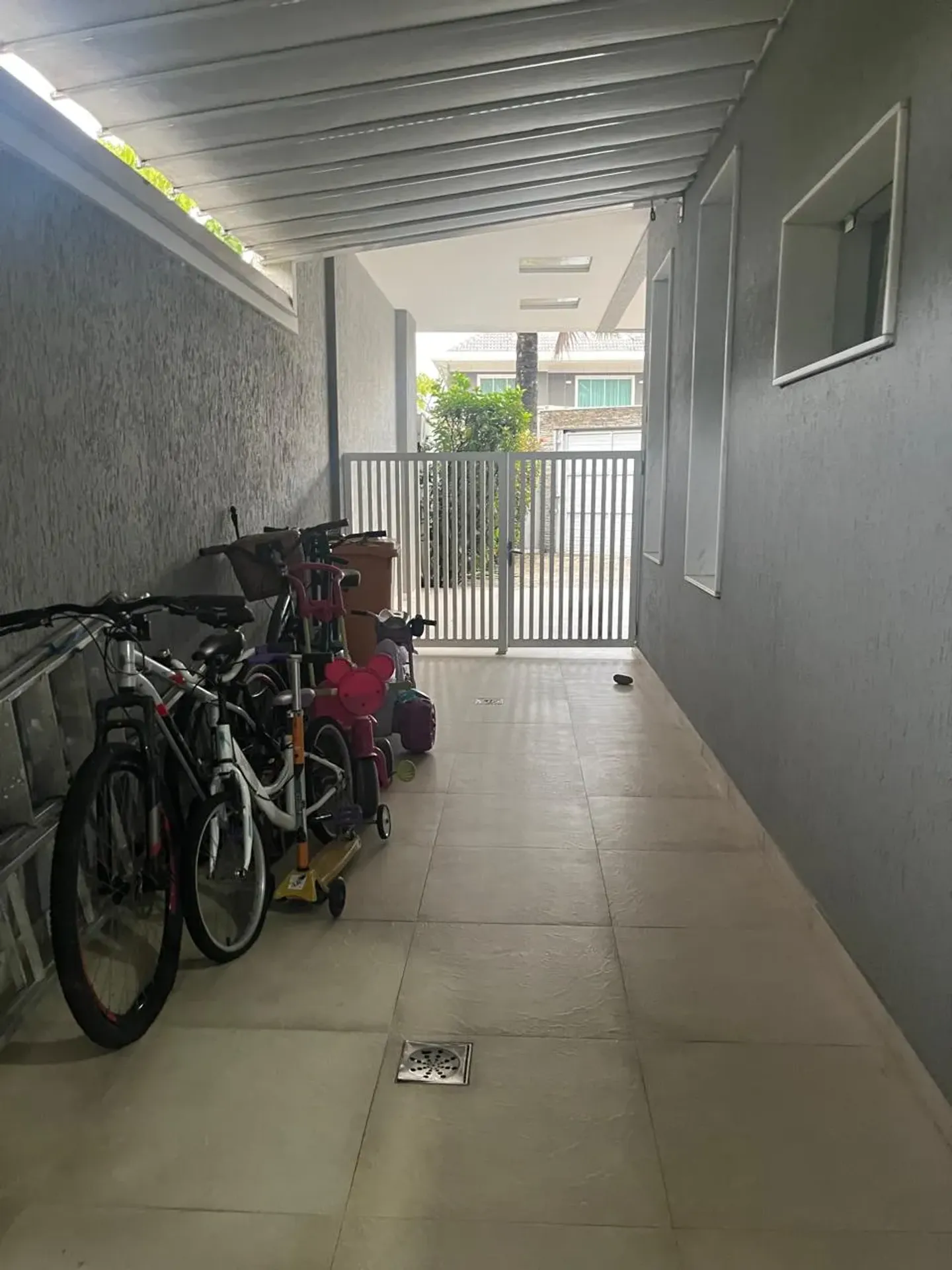 Furnished house with 5 en-suite bedrooms and 630 m² — photo 84