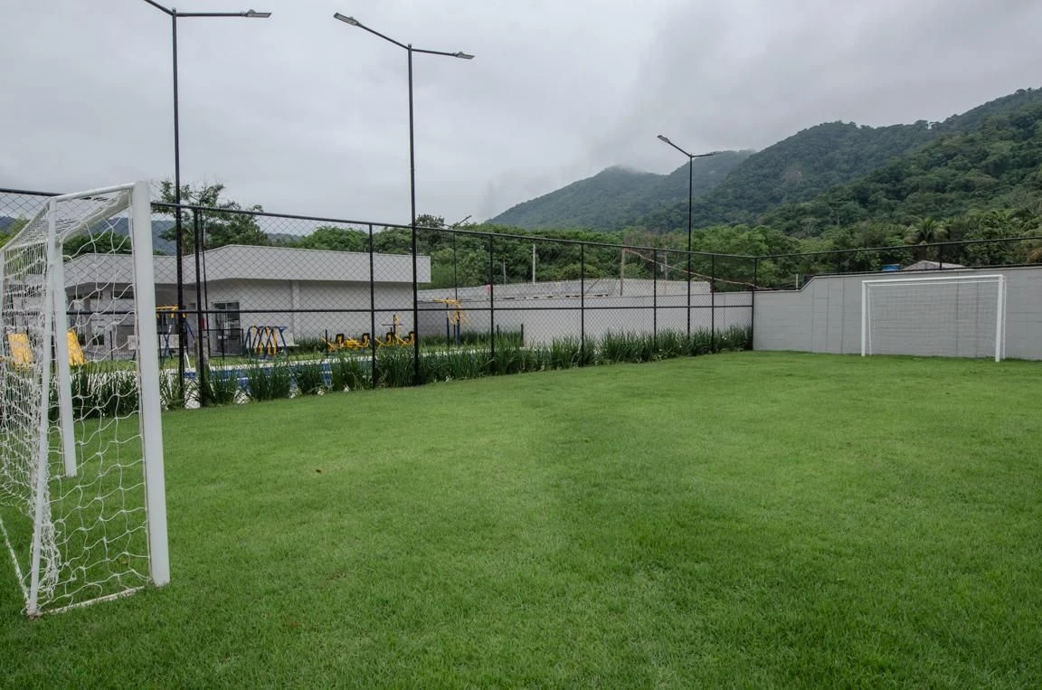Furnished apartment with 2 bedrooms and a balcony — photo 11