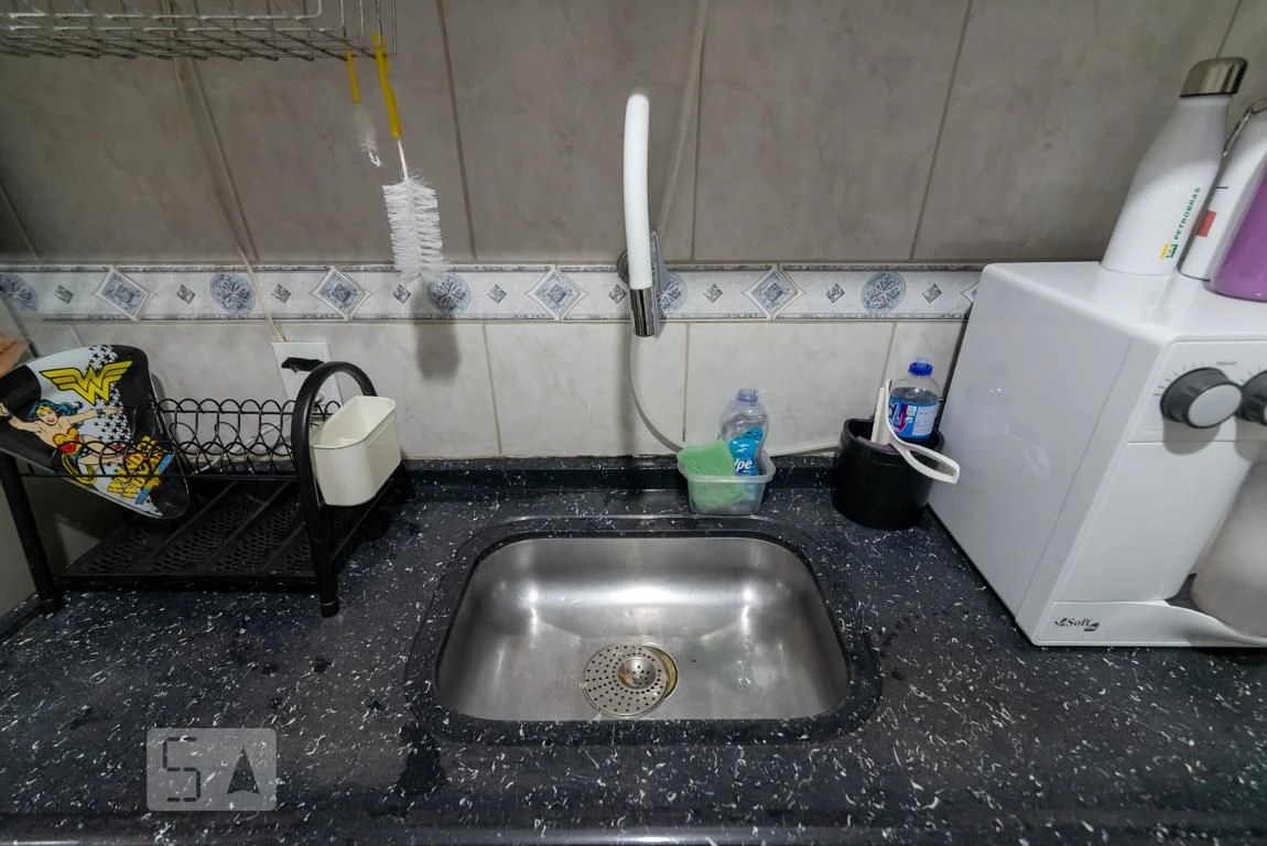 Furnished apartment, 78 m², with a glass-enclosed balcony — photo 23