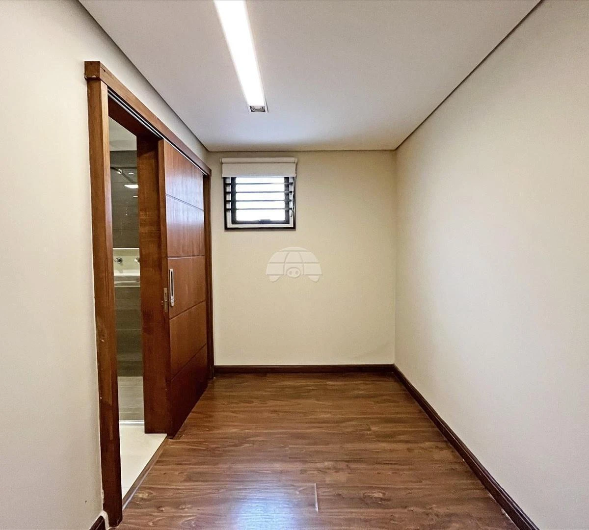 Washing machine in a 5-bedroom house, 280 m² — photo 28