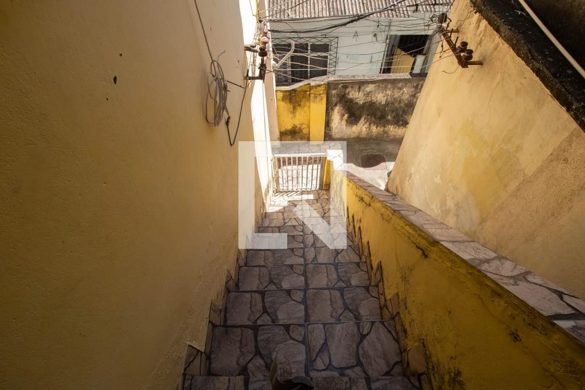 1-bedroom apartment with a private garden — photo 22