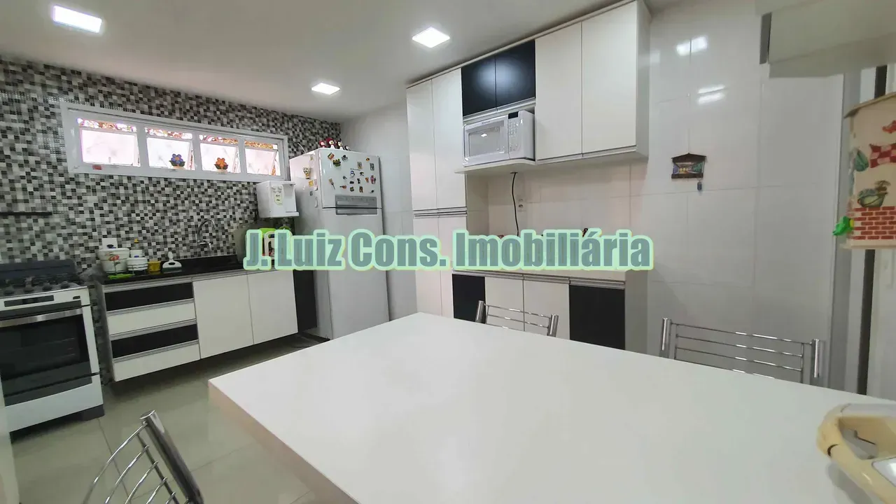 Casa mobiliada com 3 quartos e 3 banheiros, 200 m² — photo 8