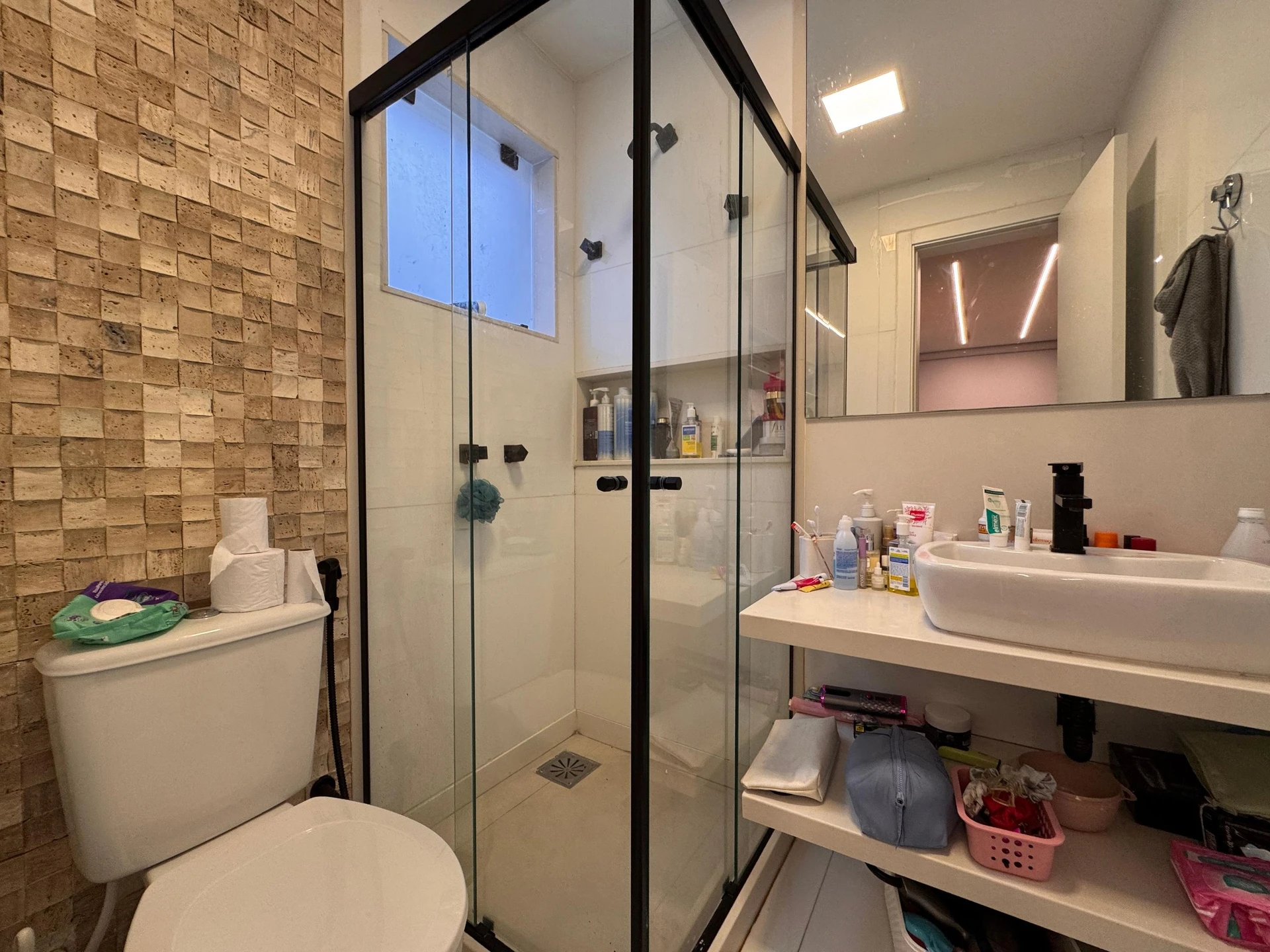 Будинок 280 м² із заскленим балконом та панорамними вікнами — photo 47