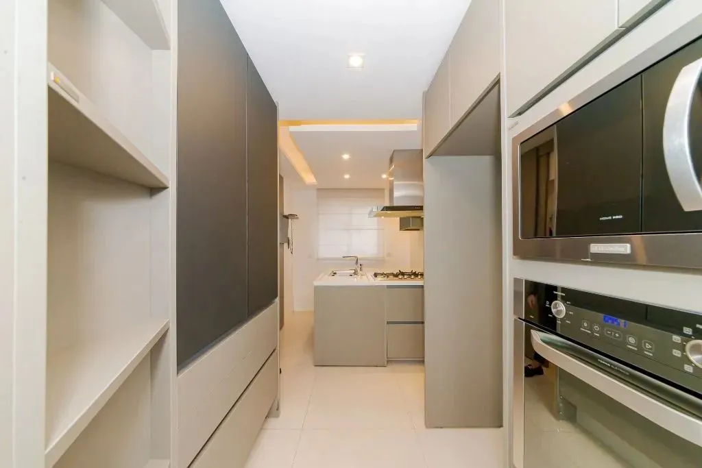 2-bedroom apartment with 2 en-suite bathrooms; 331 m² — photo 11