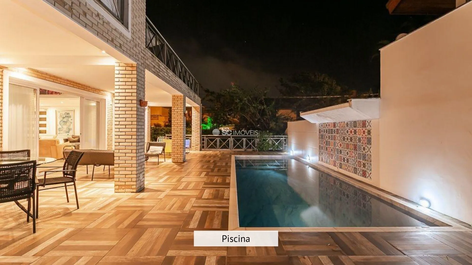 800 m² house with 6 en-suite rooms and 4 parking spaces — photo 22