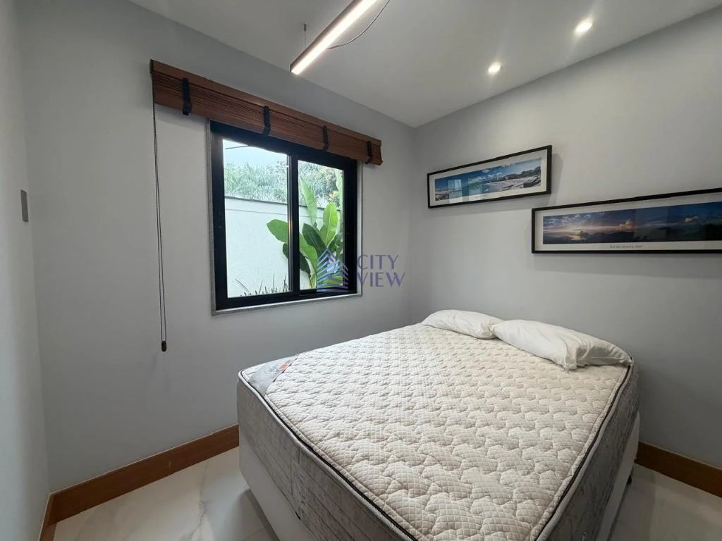 Furnished house with 5 bedrooms and open-plan kitchen — photo 14