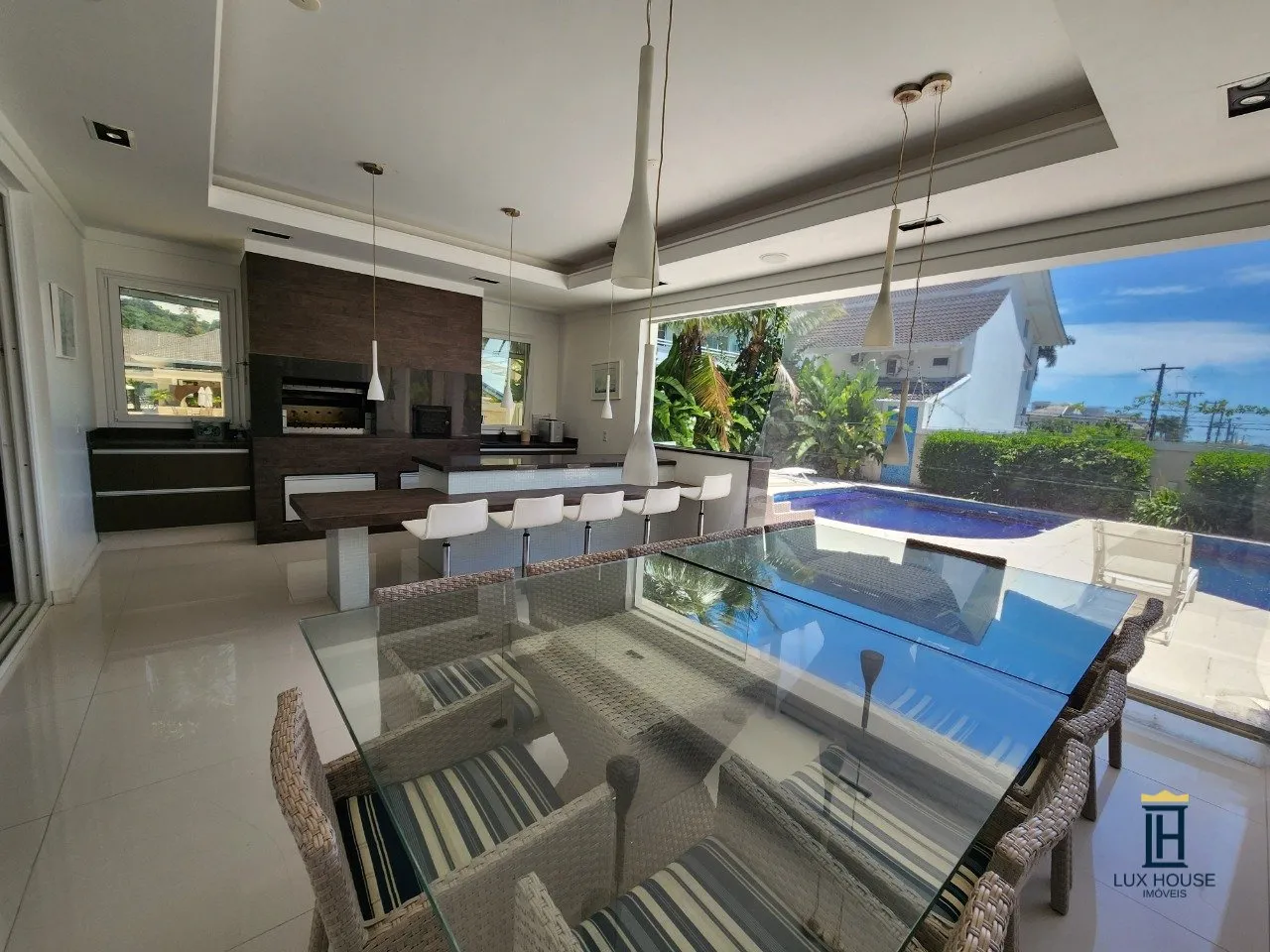 Furnished house with 7 en-suite bedrooms and 10 baths — photo 50
