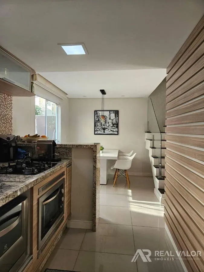 Будинок: 3 спальні, 1 з власною ванною кімнатою, 115 м² — photo 9
