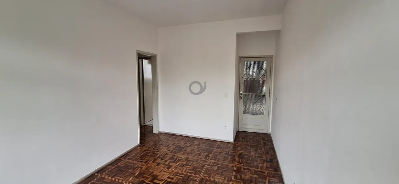 Walk-in closet in a 2-bedroom apartment, 73 m² — photo 10