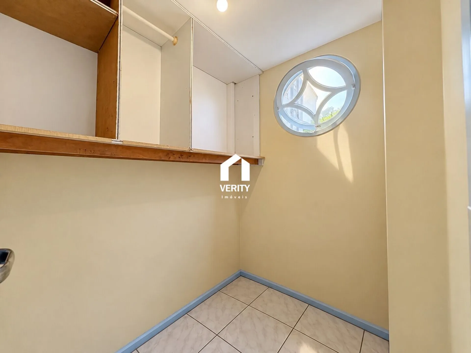 Квартира 77 м² со стиральной машиной и гардеробной — photo 21