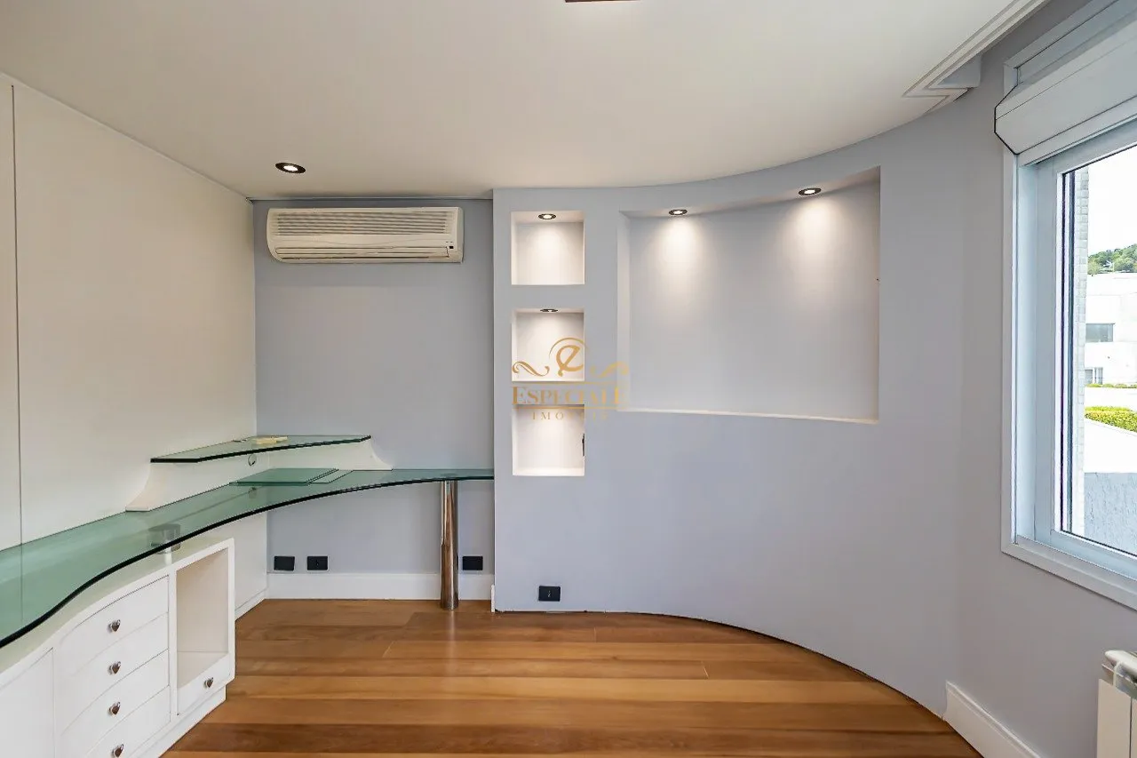 800 m² unfurnished house with gas open-plan kitchen — photo 17