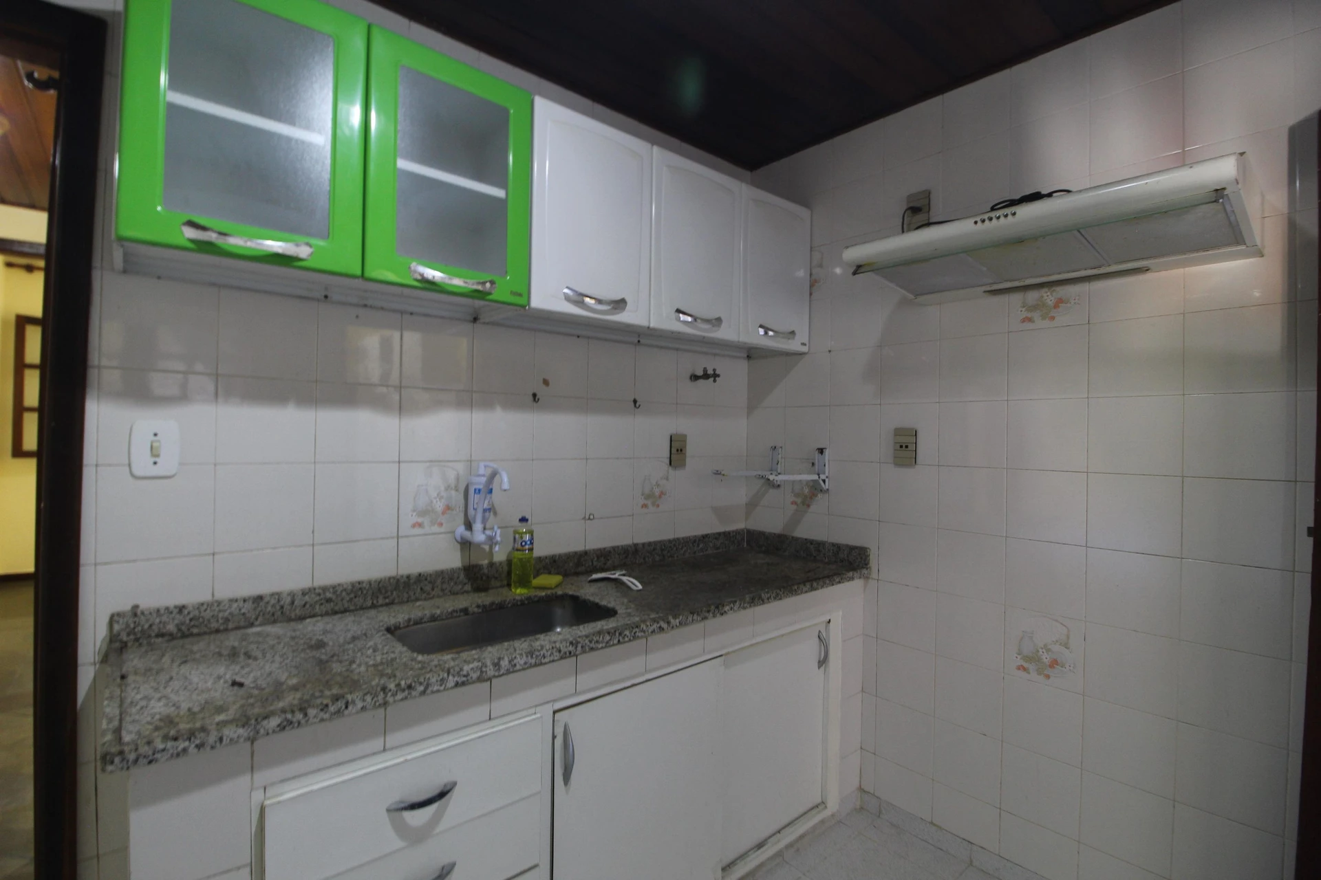 House with 2 bedrooms, private garden and balcony — photo 14