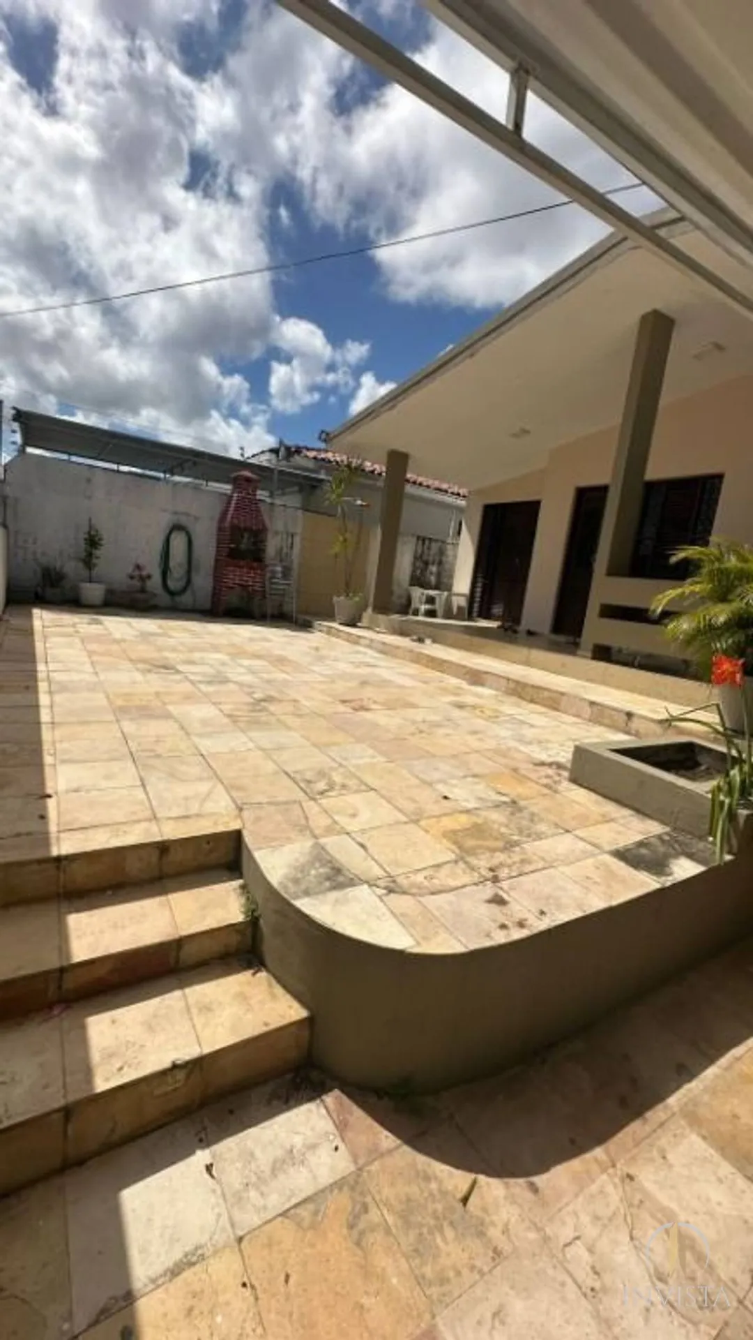 4-bedroom house with 300 m² and 4 parking spaces — photo 13