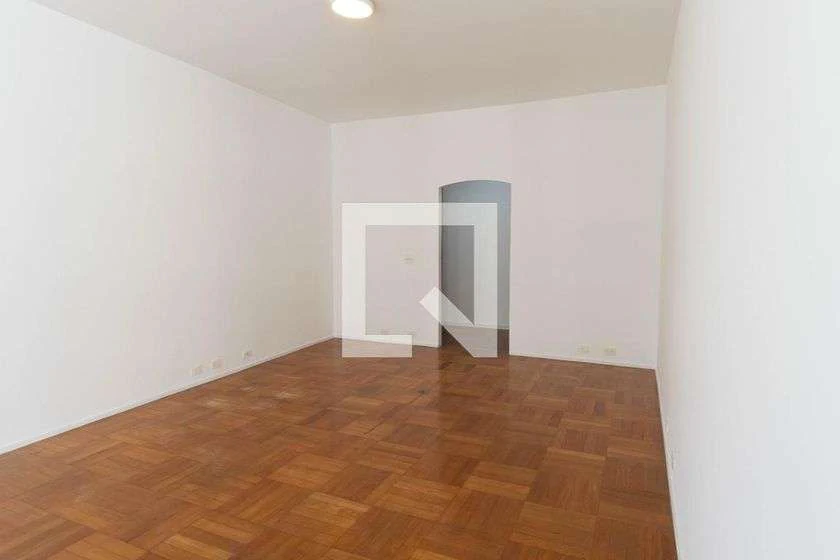 Rental apartment with 4 bedrooms and 4 bathrooms — photo 15