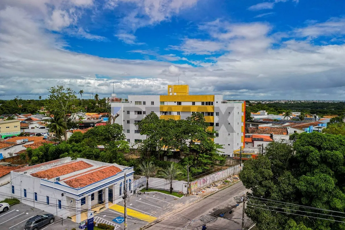 Apartamento de 3 quartos em condomínio com piscina — photo 35