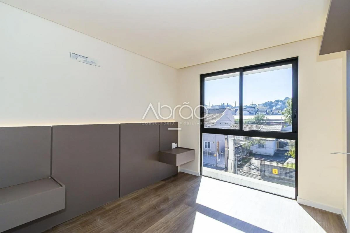 House with a washing machine and open-plan kitchen — photo 13