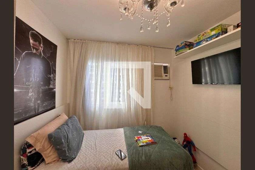 Rental apartment with 3 bedrooms, balcony 94 m² — photo 11