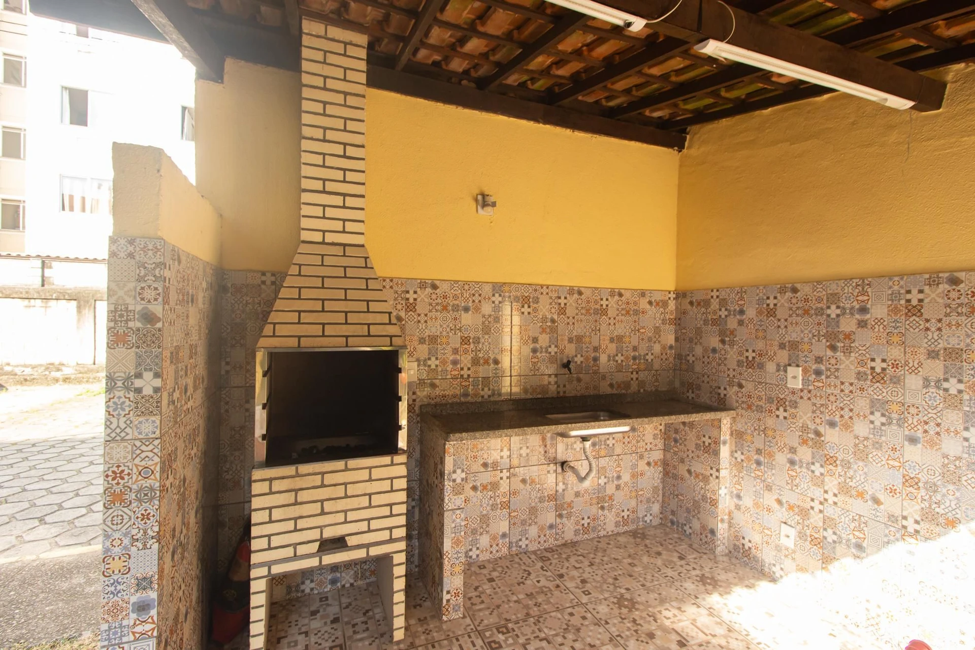 Unfurnished 2-bedroom apartment with 1 parking space — photo 39