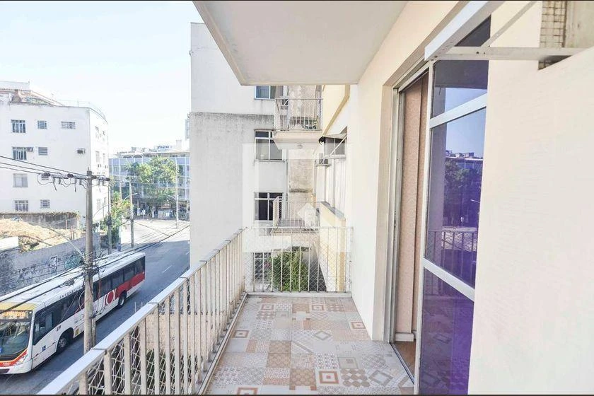 Apartamento de alquiler con 3 dormitorios y 98 m² — photo 47