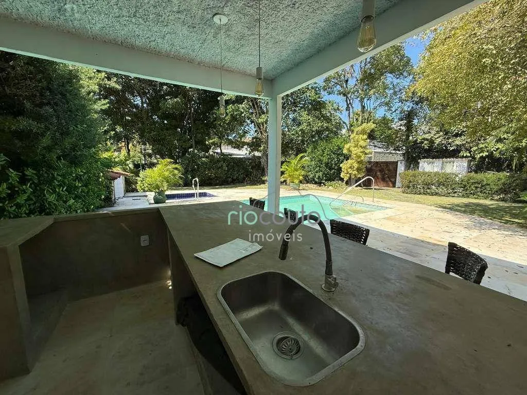 Casa com 5 quartos, 990 m² e 2 vagas, perto das janelas — photo 33