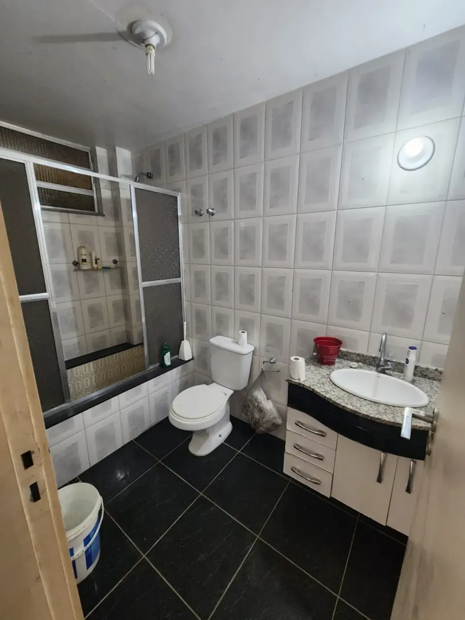 5-bedroom house with a bathtub in Rio de Janeiro — photo 17