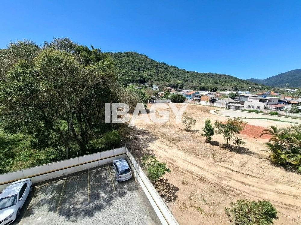 Piscina privada y 2 dormitorios: departamento de 54 m² — photo 18