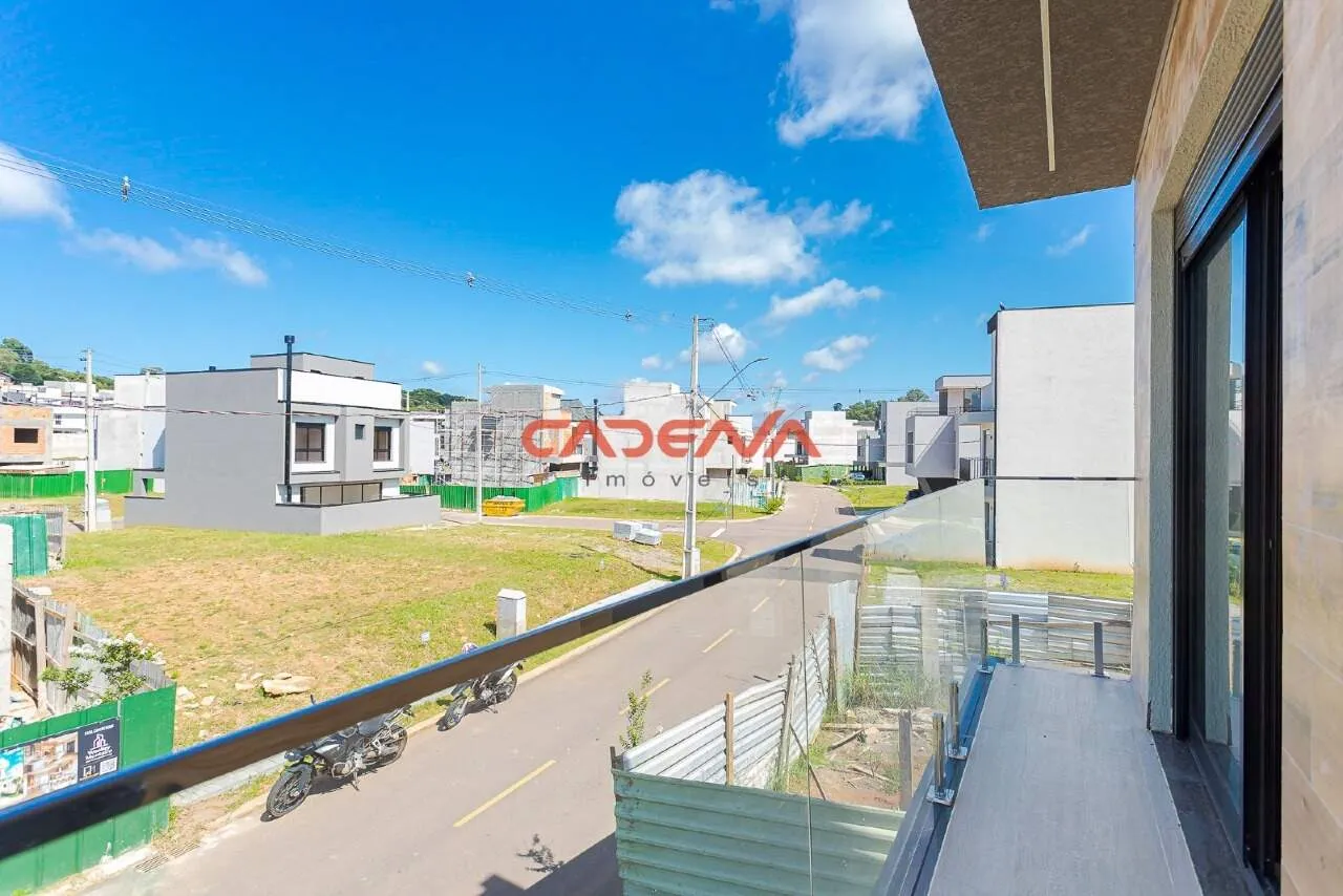 Glass-enclosed balcony in a 3-bedroom house, 124 m² — photo 9
